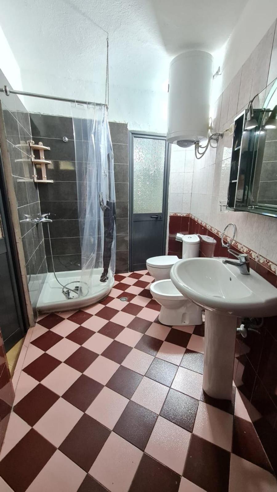 Calmly, Spacious Apartment Next To Usa Embassy Tirana Kültér fotó