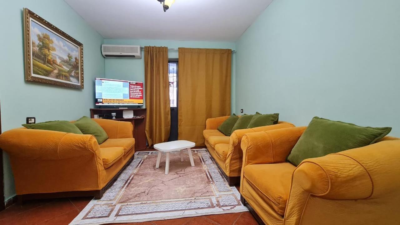 Calmly, Spacious Apartment Next To Usa Embassy Tirana Kültér fotó