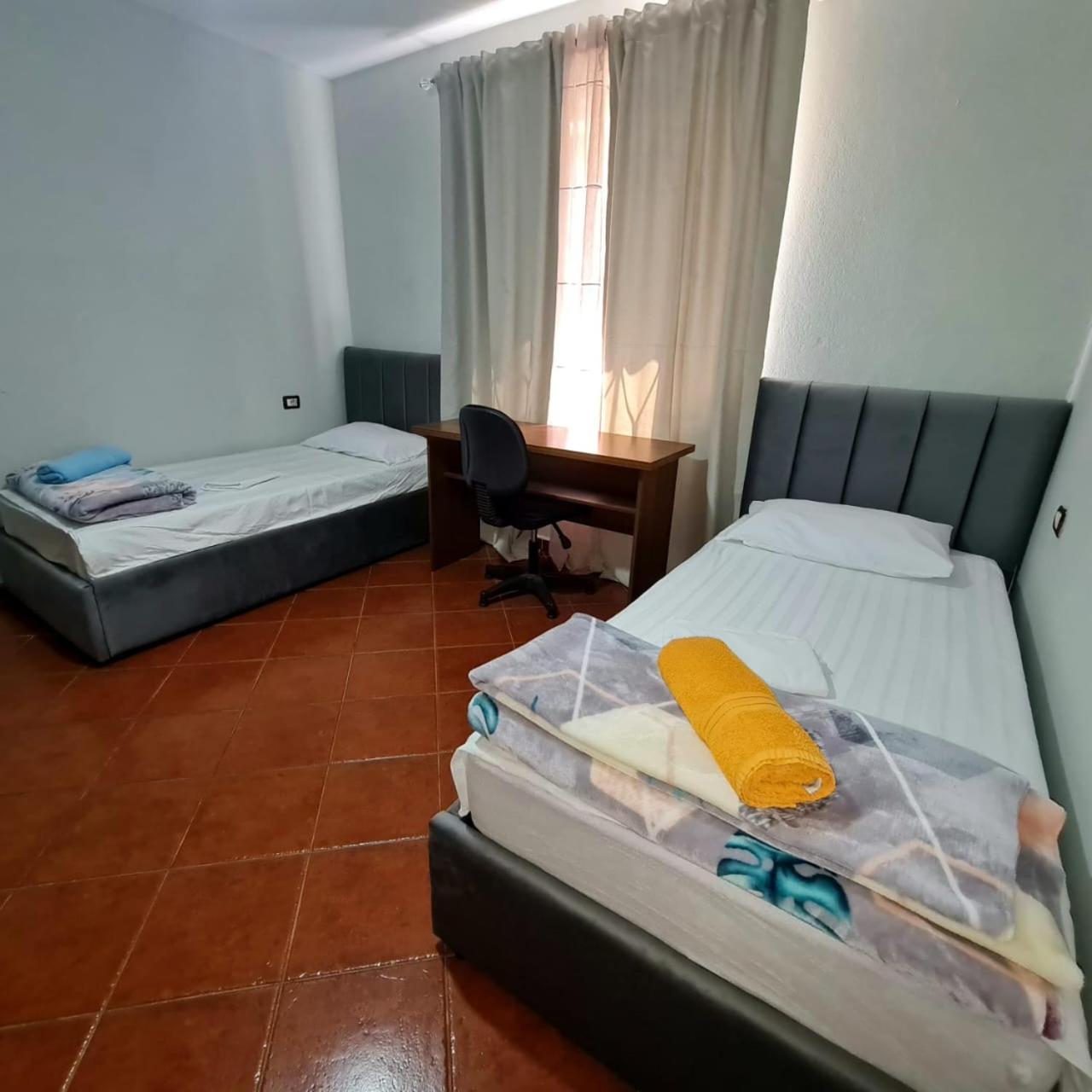Calmly, Spacious Apartment Next To Usa Embassy Tirana Kültér fotó